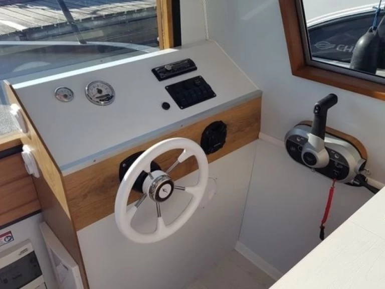 Alquiler Lancha en České Vrbné - Traweller YB35