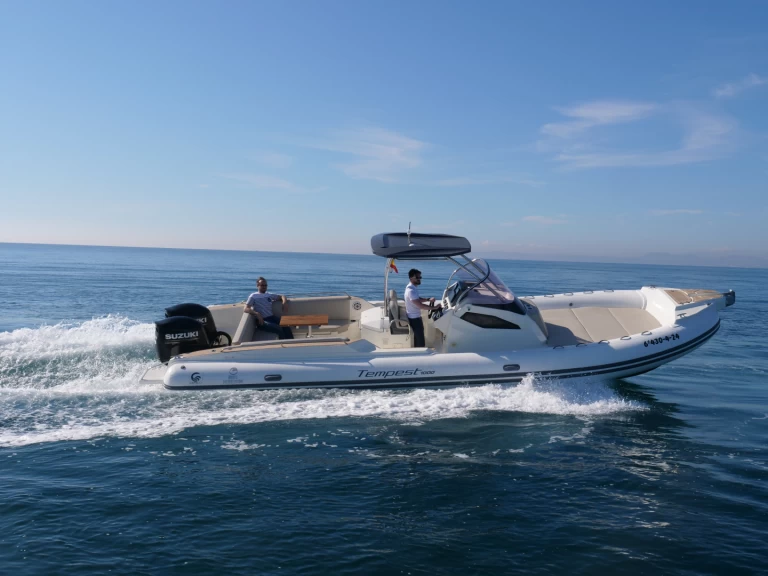 Alquiler Lancha Capelli con o sin  título de navegación