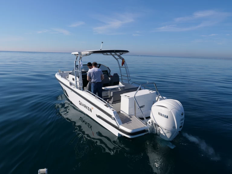 Alquiler Roses - Quarken Quarken 27 T-TOP en SamBoat