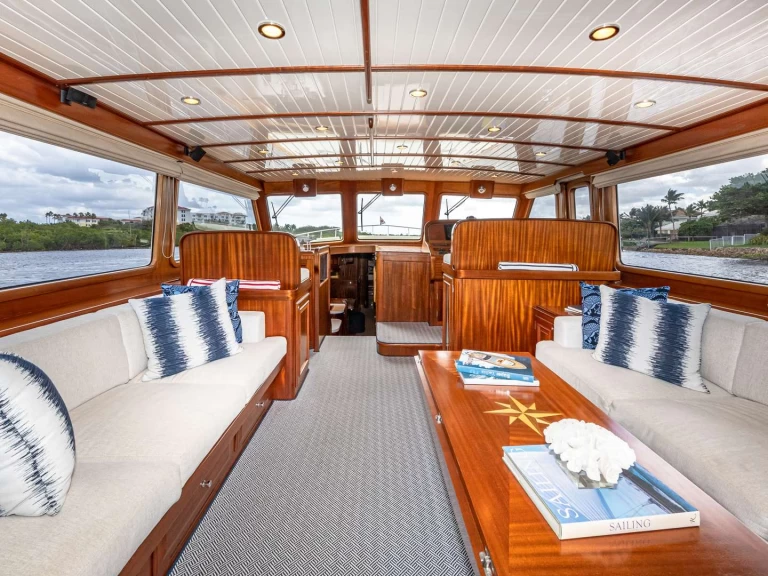 Alquiler de embarcaciones Vicem FALCON enMaine en Samboat