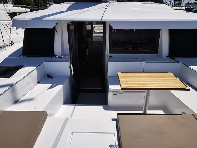 Alquiler de Catamarán, con o sin patrón Bali Álimos