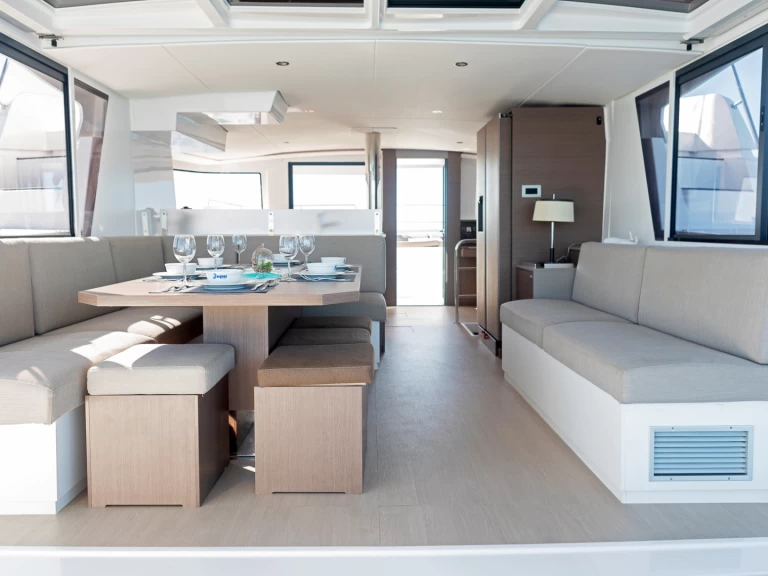 Alquiler Catamarán Bali con o sin  título de navegación