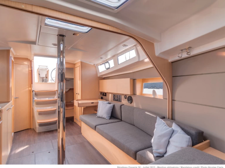 Velero para alquilar Lefkáda al mejor precio