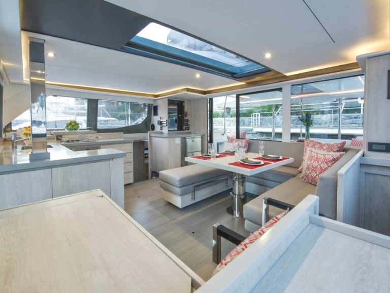 Alquiler de barcos Ciudad de Belice barato de Leopard 45