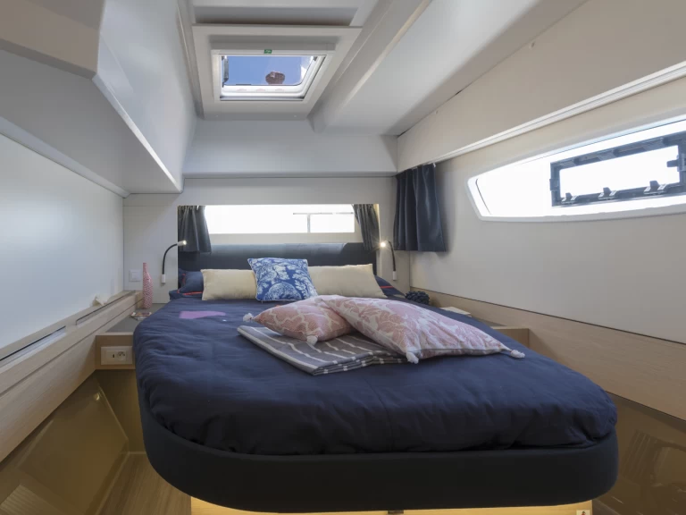 Alquiler Catamarán Fountaine Pajot con o sin  título de navegación