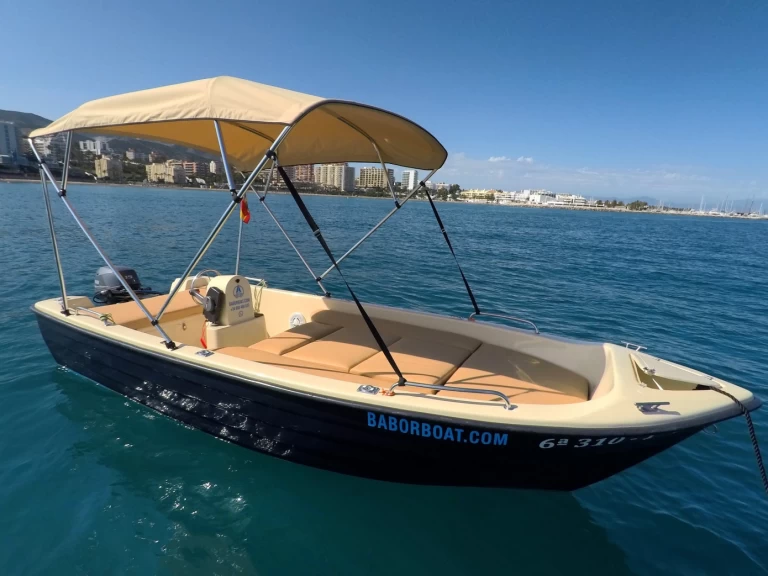 Alquiler de embarcaciones Remus 470 enBenalmádena en Samboat