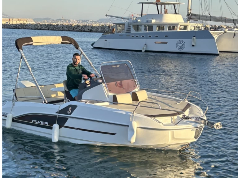 Bénéteau Flyer 500 Sun Deck de alquiler a Marsella