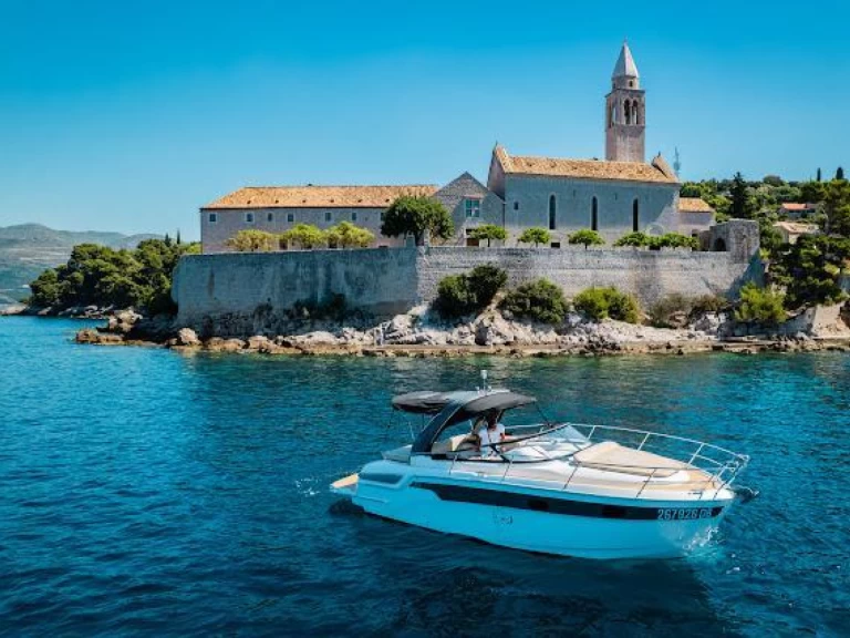 Bavaria BMB 29 Sport DC de alquiler a Dubrovnik