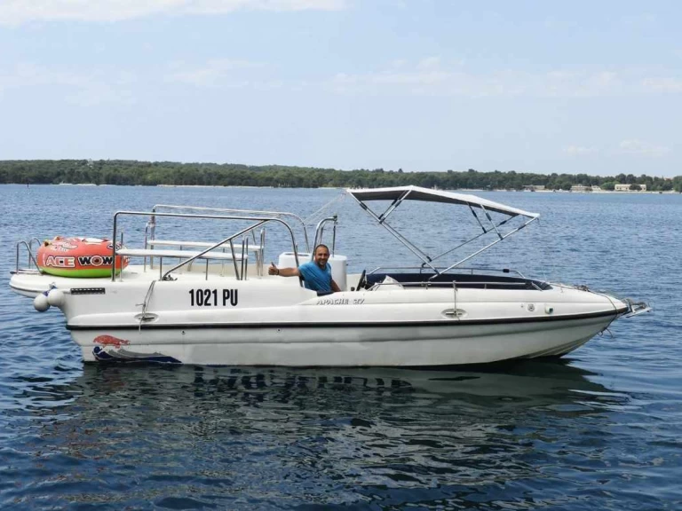 Alquiler de embarcaciones SURFRIDER  APACHE WARRIOR 27 enPula en Samboat