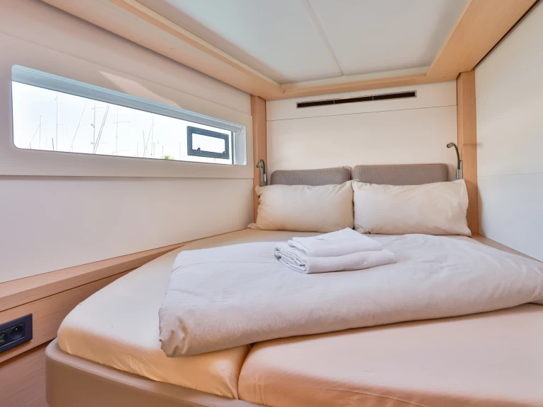 Alquiler de Catamarán, con o sin patrón Lagoon Tivat