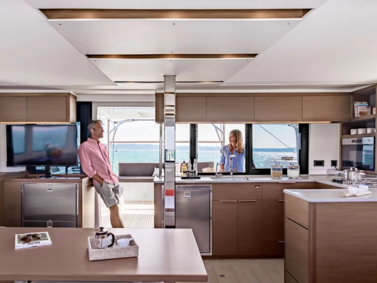 Alquiler Catamarán Lagoon con o sin  título de navegación