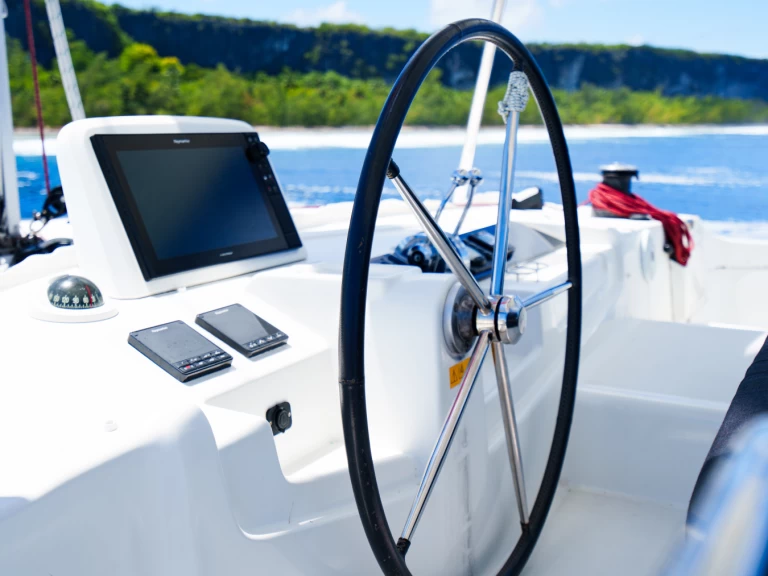 Catamarán para alquilar Uturoa al mejor precio