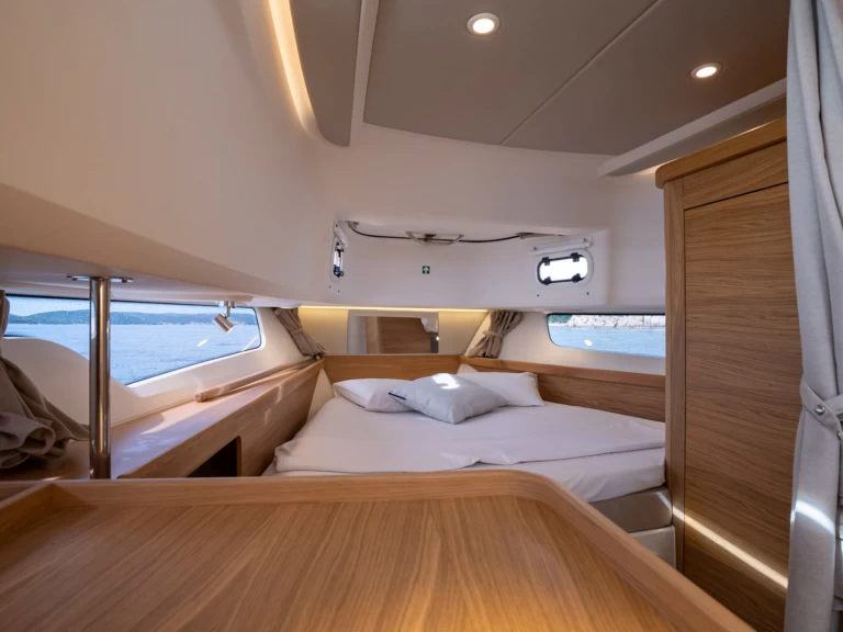 Lancha para alquilar Split al mejor precio