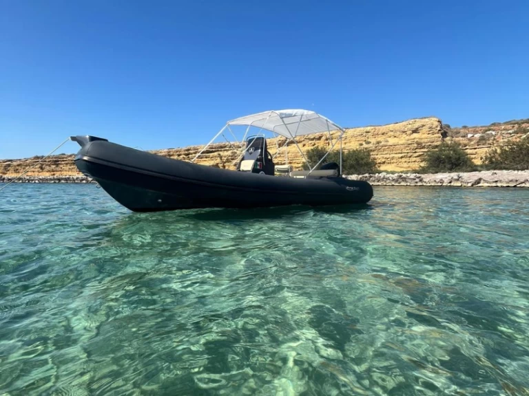 Alquiler de Ascari Prestige One 20 en Terrasini