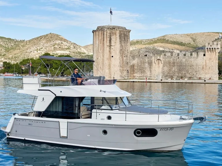 Alquiler Lancha en Trogir - Bénéteau Swift Trawler 30