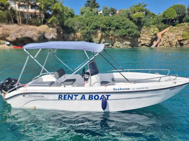 Poseidon Boat for 2-7 person de alquiler a Agía Pelagía