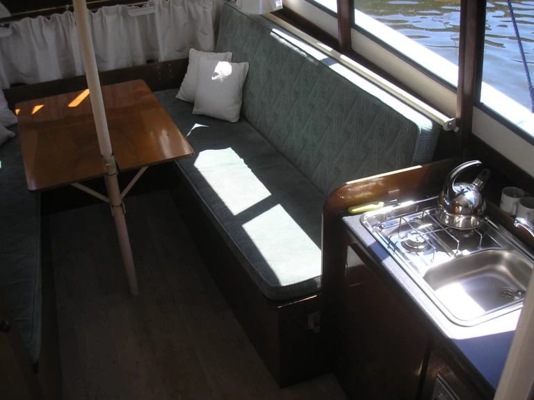 Alquiler de Eistawerf Doerak 780 OK en Woudsend