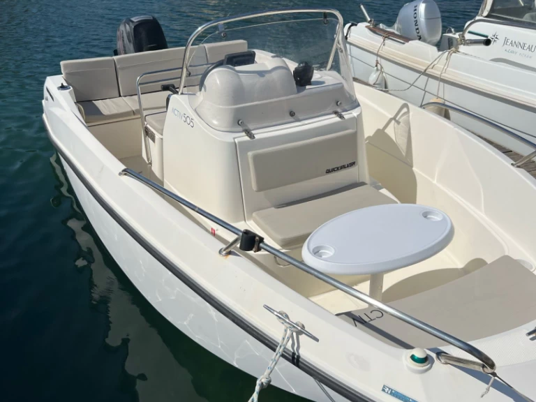 Quicksilver Activ 505 Open de alquiler a Marsella
