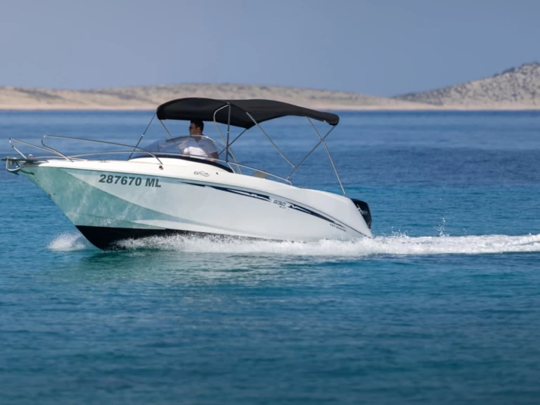 Alquiler de Galeon Galeon 630 Sundeck en Šimuni