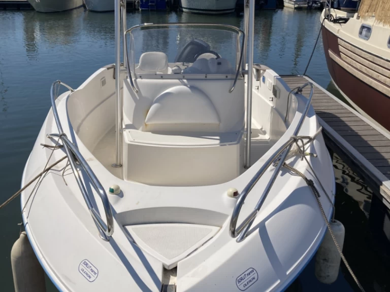 Quicksilver Quicksilver 635 WA Commander de alquiler a Rouen