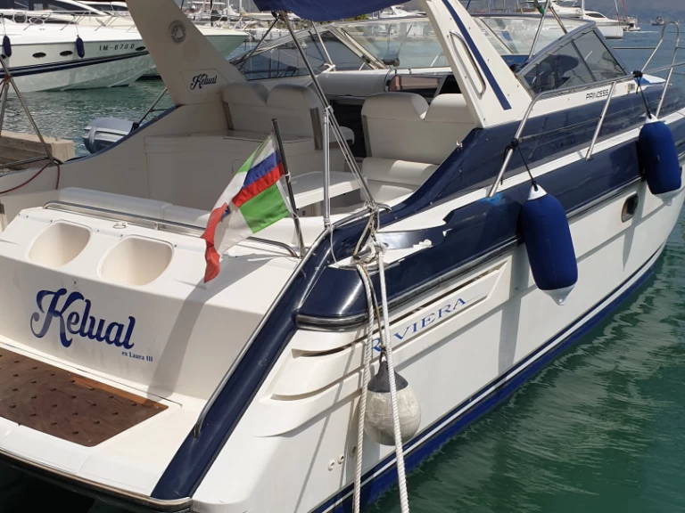 Alquiler de Princess Princess 366 Riviera en Gaeta