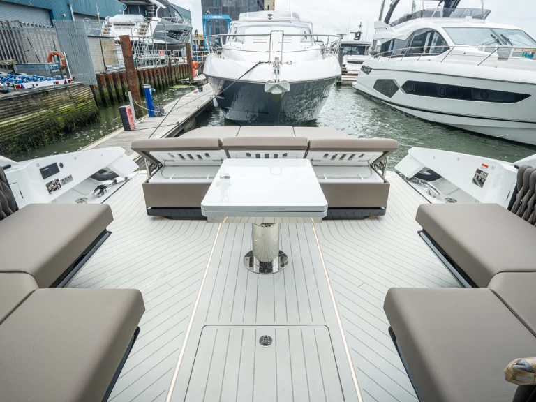 Alquiler de embarcaciones Sunseeker Superhawk 55 enSan Julián en Samboat