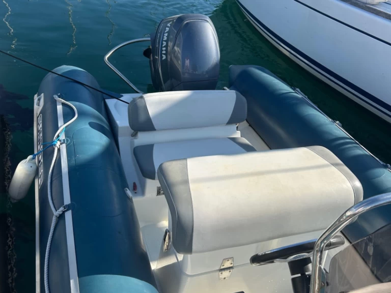 Bombard Sunrider 650 Bleu de alquiler a Sainte-Marine