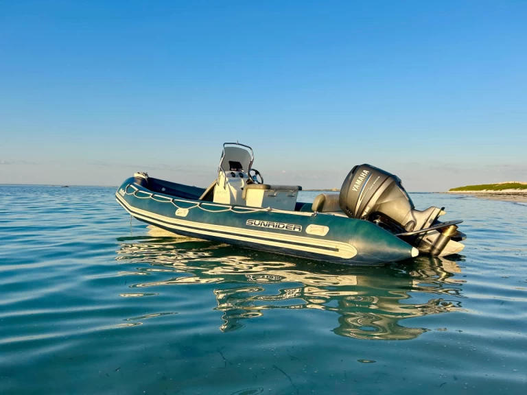 Alquiler de barcos Sainte-Marine barato de Sunrider 650 Bleu