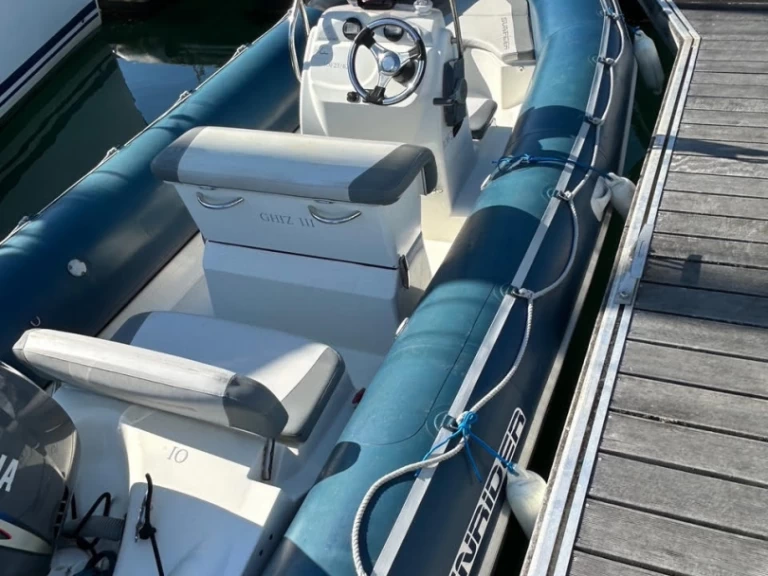 Alquiler de Neumática, con o sin patrón Bombard Sainte-Marine