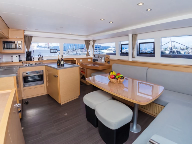 Alquiler de Lagoon Lagoon 380 en Rethymno