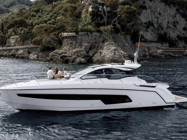 Azimut Azimut 45 de alquiler a Mónaco