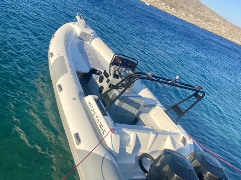 Alquiler de embarcaciones HNC 690 690 enHeraclión en Samboat