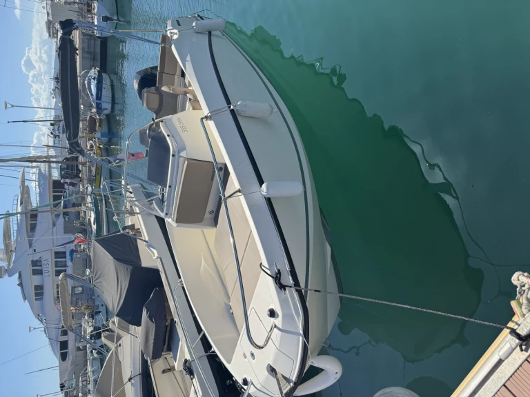 Alquiler de embarcaciones Quicksilver Activ 555 Open enSaint-Raphaël en Samboat