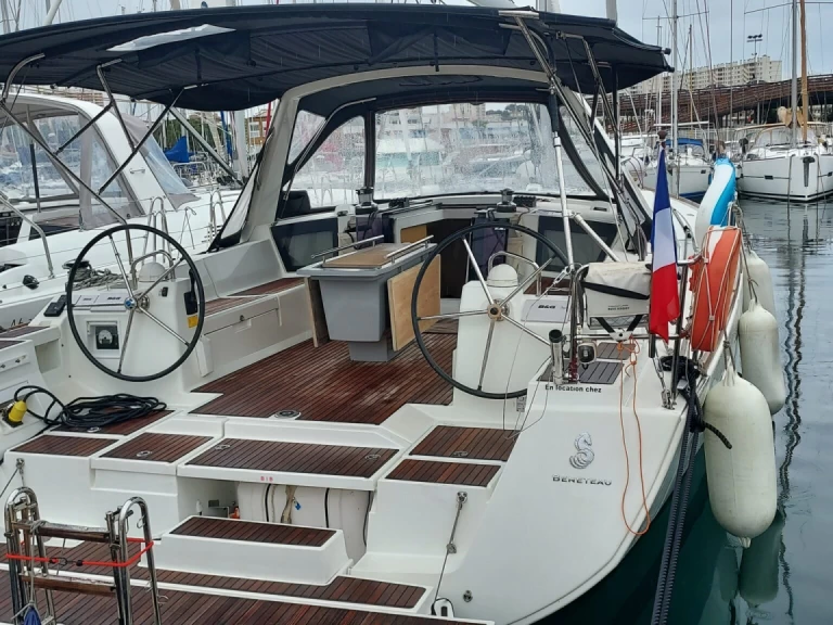 Bénéteau Oceanis 45 de alquiler a Toulon