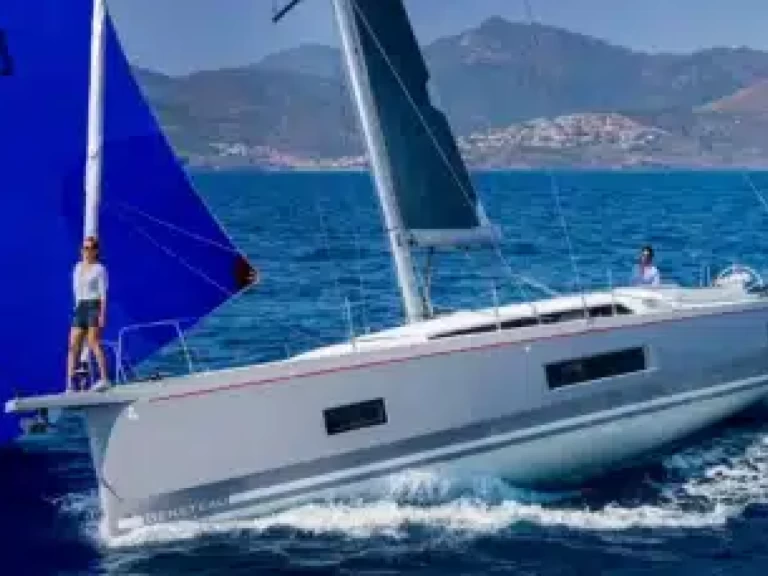 Velero para alquilar Toulon al mejor precio