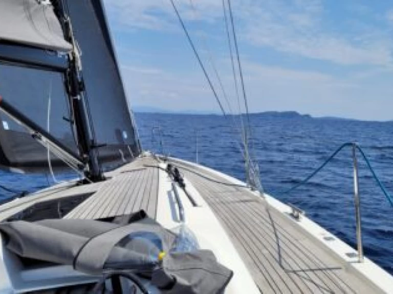 Alquiler de Velero, con o sin patrón X-Yachts Toulon