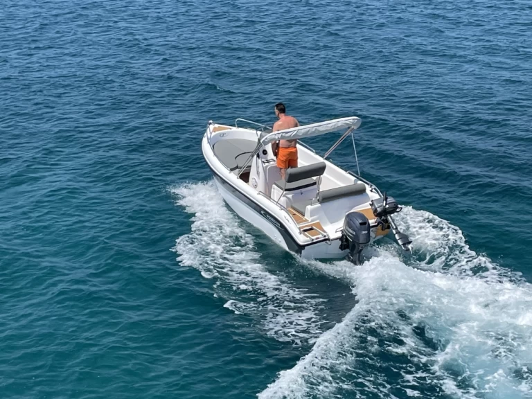 Alquiler de barcos Agía Kiriakí barato de BlueWater 170