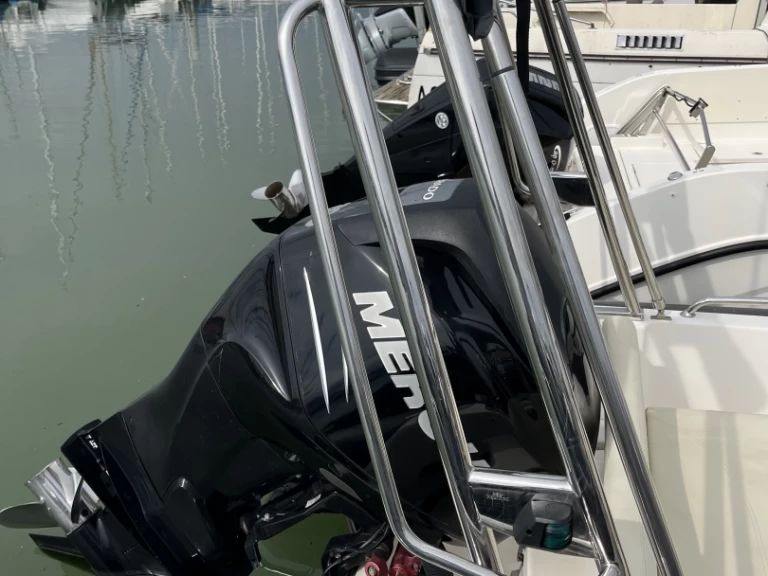 Alquiler Neumática en Royan - Joker Boat Clubman 22