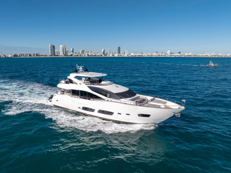 Alquiler de embarcaciones Sunseeker 96 enSouth Miami Beach en Samboat
