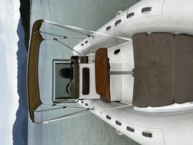 Alquiler de Neumática, con o sin patrón Capelli Saint-Florent