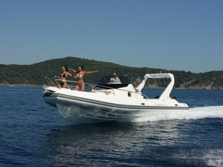 Alquiler Calvi - Capelli Tempest 1000 WA en SamBoat
