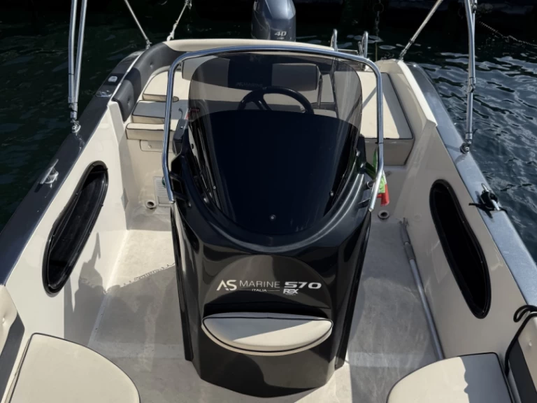 Lancha para alquilar Como (Ciudad) al mejor precio