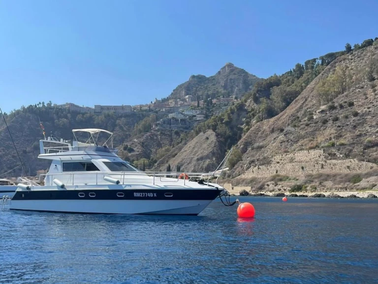 Alquiler de barcos Catania barato de Clanship 42 FB