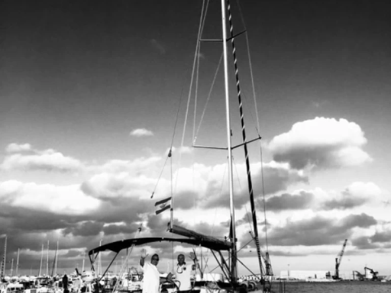 Alquiler de Bavaria Bavaria 38 Cruiser en Roda de Barà