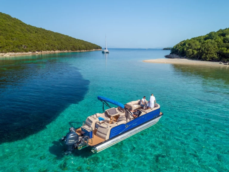 Alquiler de barcos Nomós Thesprotías barato de 8.4M