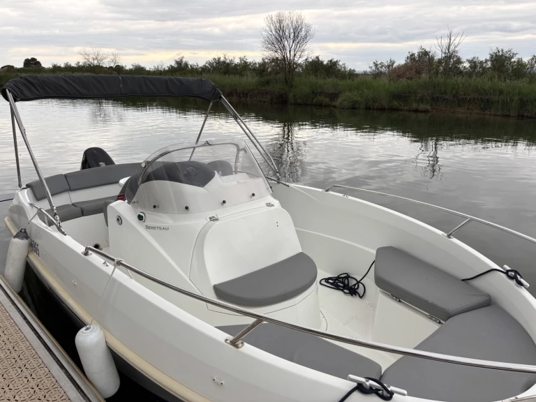 Alquiler de Bénéteau Flyer 550 Open en Palavas-les-Flots