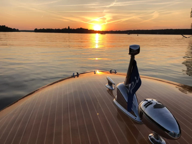 Riva Super florida de alquiler a Monaco-Ville