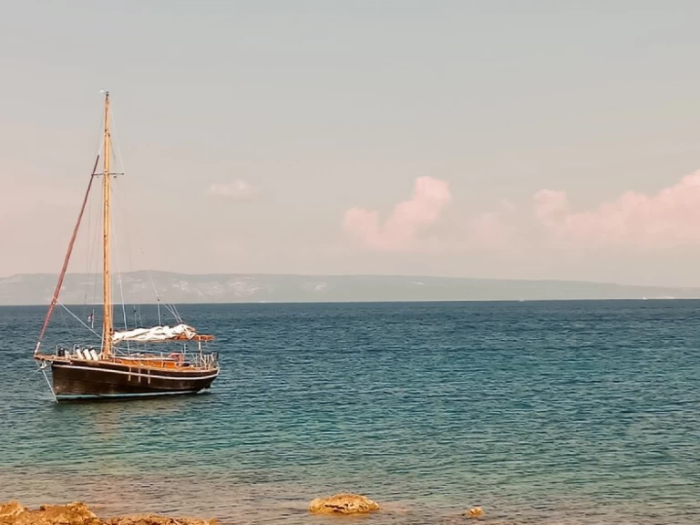 Alquiler de embarcaciones Unknown Pilot Cutter enPula en Samboat