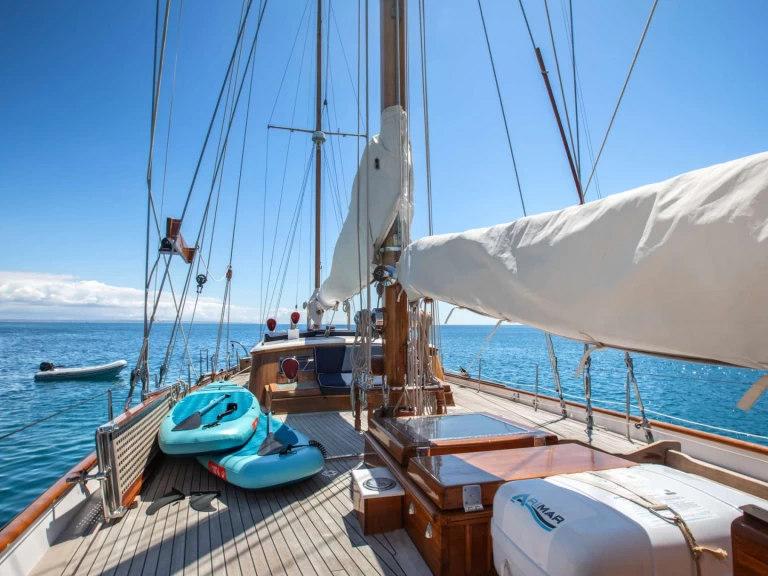 Alquiler de barcos Nápoles barato de GAEL I