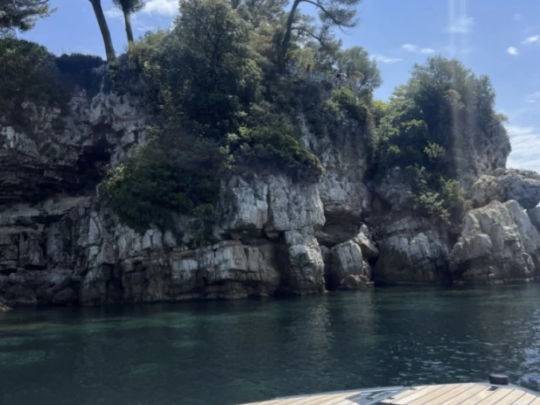 Alquiler de barcos Nice barato de Cranchi E26